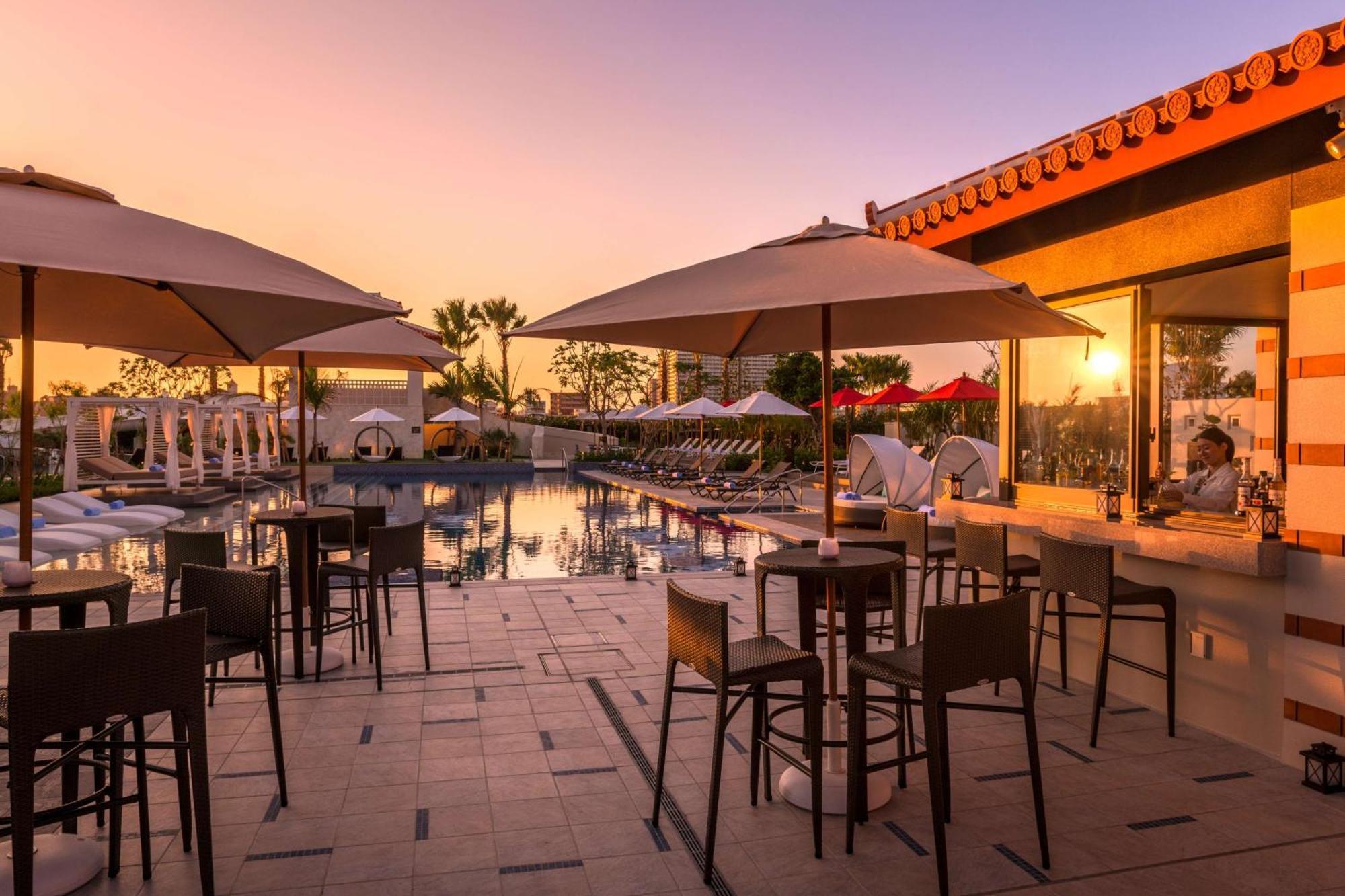 Doubletree By Hilton Okinawa Chatan Resort Exterior photo