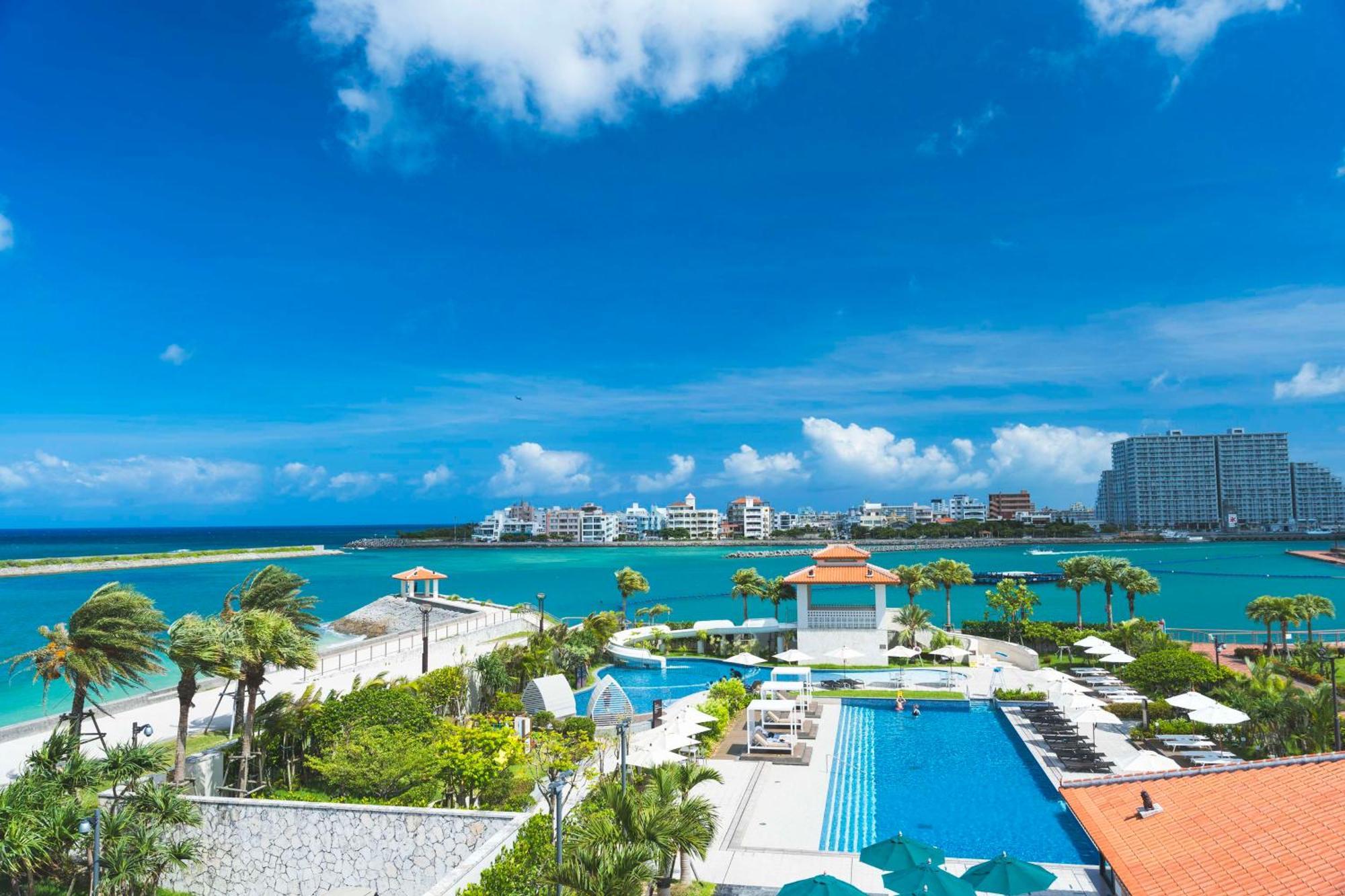 Doubletree By Hilton Okinawa Chatan Resort Exterior photo